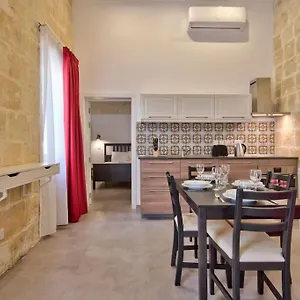 vallettastay-old-lodge-apartment-3.qawrahotelsmalta.org/