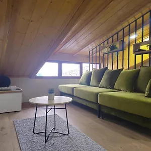 lulebore-apartament-1.albaniahotels.org/